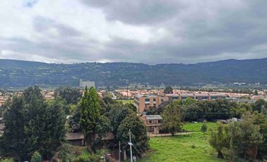 Arriendo apartaestudio milla de oro.