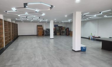 NAVE INDUSTRIAL EN RENTA – SALIDA A CHARO, MORELIA 🚛  Excelente oportunidad de renta en ubicación estratégica, frente a Cd. Industrial