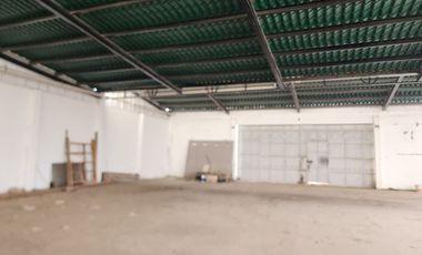 NAVE INDUSTRIAL EN RENTA – SALIDA A CHARO, MORELIA 🚛  Excelente oportunidad de renta en ubicación estratégica, frente a Cd. Industrial