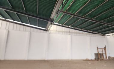 NAVE INDUSTRIAL EN RENTA – SALIDA A CHARO, MORELIA 🚛  Excelente oportunidad de renta en ubicación estratégica, frente a Cd. Industrial