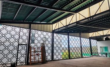 NAVE INDUSTRIAL EN RENTA – SALIDA A CHARO, MORELIA 🚛  Excelente oportunidad de renta en ubicación estratégica, frente a Cd. Industrial
