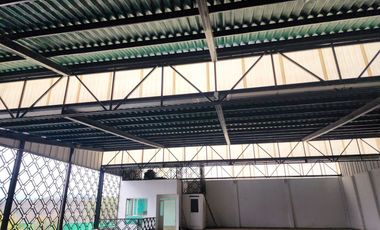 NAVE INDUSTRIAL EN RENTA – SALIDA A CHARO, MORELIA 🚛  Excelente oportunidad de renta en ubicación estratégica, frente a Cd. Industrial