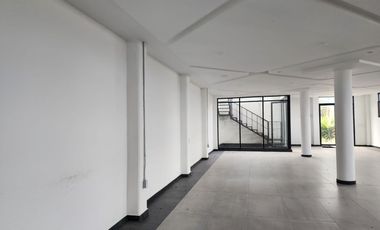 NAVE INDUSTRIAL EN RENTA – SALIDA A CHARO, MORELIA 🚛  Excelente oportunidad de renta en ubicación estratégica, frente a Cd. Industrial