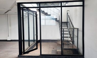 NAVE INDUSTRIAL EN RENTA – SALIDA A CHARO, MORELIA 🚛  Excelente oportunidad de renta en ubicación estratégica, frente a Cd. Industrial