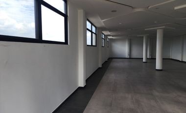NAVE INDUSTRIAL EN RENTA – SALIDA A CHARO, MORELIA 🚛  Excelente oportunidad de renta en ubicación estratégica, frente a Cd. Industrial