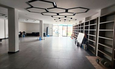 NAVE INDUSTRIAL EN RENTA – SALIDA A CHARO, MORELIA 🚛  Excelente oportunidad de renta en ubicación estratégica, frente a Cd. Industrial