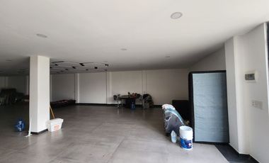 NAVE INDUSTRIAL EN RENTA – SALIDA A CHARO, MORELIA 🚛  Excelente oportunidad de renta en ubicación estratégica, frente a Cd. Industrial