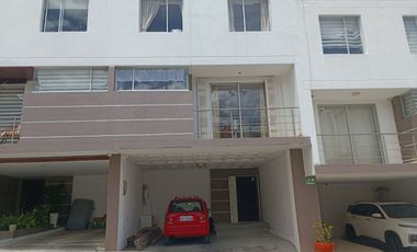 VENTA CASA EN TUMBACO SECTOR EL ARENAL
