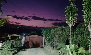 Hermosa finca colonial en venta con espectacular vista.