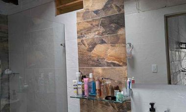 Hermosa finca colonial en venta con espectacular vista.