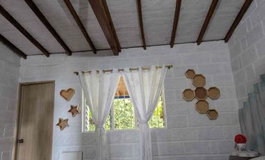 Hermosa finca colonial en venta con espectacular vista.