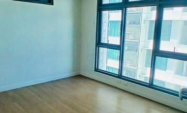 2BR Unit + 1 Parking in Solstice Tower, Circuit Makati