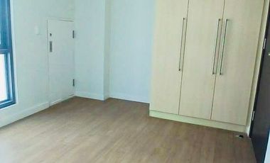 2BR Unit + 1 Parking in Solstice Tower, Circuit Makati