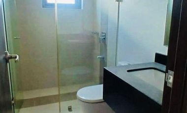 2BR Unit + 1 Parking in Solstice Tower, Circuit Makati