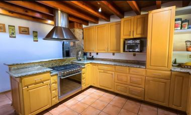 CASA EN VENTA, EN VALLE DE ZAMARRERO, ZINACANTEPEC, TOLUCA, CERCA DE PARQUE SIERRA MORELOS Y SALIDA A AV. ADOLFO LOPEZ MATEOS