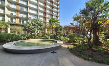 Departamento en renta frente a Mundo E