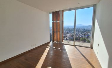 Departamento en renta frente a Mundo E