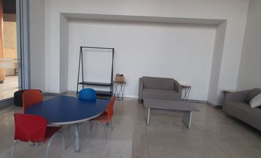 Departamento en renta frente a Mundo E