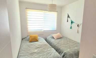 REBAJADA ¡¡¡ Se arrienda bella casa en limache, condominio de 25 casas, muy buena conectividad 3 dormitorios 2 baños, 3 estacionamientos $ 870.000