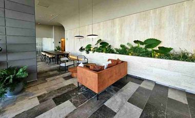 Via del Bosque Puerta de Hierro English Spoken