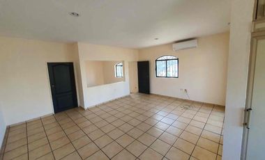 Privada Colinas del Rey, sector Montebello, casa sin muebles