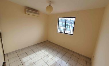 Privada Colinas del Rey, sector Montebello, casa sin muebles