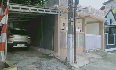 Rumah 875 jt bangunan baru semi furnished nyaman bebas banjir di Pekayon dekat puloribung Galaxy