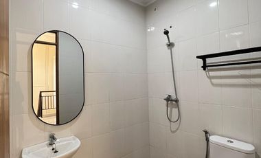 RUMAH MEWAH 2 LANTAI MINIMALIS MODERN FULL FURNISHED SIAP HUNI DI CIWARUGA BANDUNG