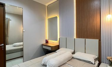 RUMAH MEWAH 2 LANTAI MINIMALIS MODERN FULL FURNISHED SIAP HUNI DI CIWARUGA BANDUNG