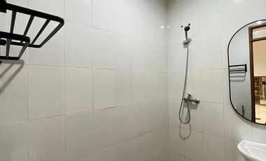 RUMAH MEWAH 2 LANTAI MINIMALIS MODERN FULL FURNISHED SIAP HUNI DI CIWARUGA BANDUNG