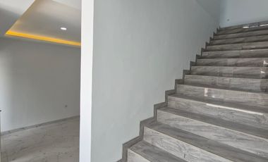 RUMAH BARU 2 LANTAI MINIMALIS MODERN LINGKUNGAN NYAMAN STRATEGIS SIAP HUNI DI KOPO PERMAI BANDUNG