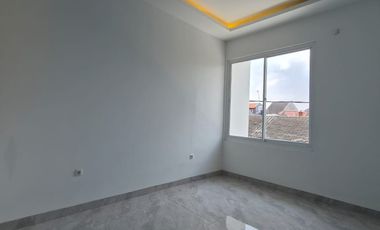 RUMAH BARU 2 LANTAI MINIMALIS MODERN LINGKUNGAN NYAMAN STRATEGIS SIAP HUNI DI KOPO PERMAI BANDUNG