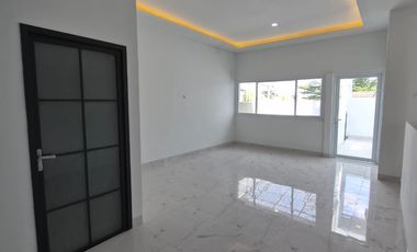 RUMAH BARU 2 LANTAI MINIMALIS MODERN LINGKUNGAN NYAMAN STRATEGIS SIAP HUNI DI KOPO PERMAI BANDUNG