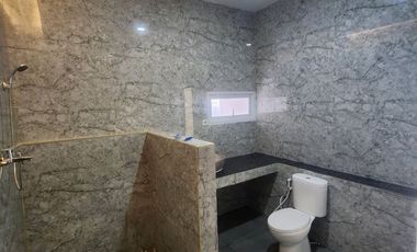 RUMAH BARU 2 LANTAI MINIMALIS MODERN LINGKUNGAN NYAMAN STRATEGIS SIAP HUNI DI KOPO PERMAI BANDUNG