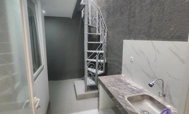 RUMAH BARU 2 LANTAI MINIMALIS MODERN LINGKUNGAN NYAMAN STRATEGIS SIAP HUNI DI KOPO PERMAI BANDUNG