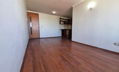 Oportunidad de Inversión, Increíble Ubicación. Vende Depto. 2 Dormitorios con Estacionamiento. Metro Santa Lucia.