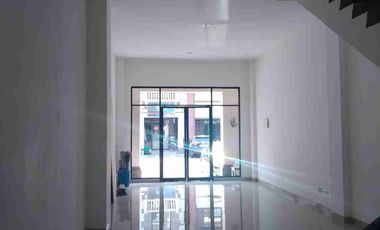 sewa ruko osaka pinggir jalan boulevard bagus