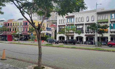 sewa ruko osaka pinggir jalan boulevard bagus