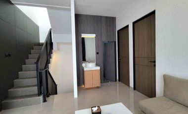 RUMAH MEWAH DEKAT ITB CISITU KOTA BANDUNG