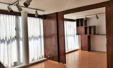 DEPARTAMENTO CON USO DE SUELO, ADAPTADO PARA OFICINAS,  DE CINCO CUBÍCULOS + CUARTO DE ARCHIVO