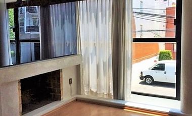 DEPARTAMENTO CON USO DE SUELO, ADAPTADO PARA OFICINAS,  DE CINCO CUBÍCULOS + CUARTO DE ARCHIVO