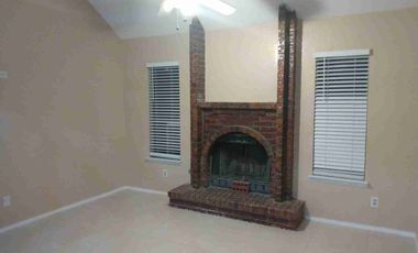 Rento casa cerca del puente libre