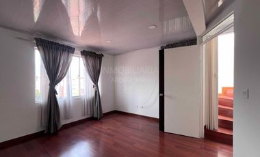 SE VENDE CASA DE TRES NIVELES EN VILLA MARÍA , ZIPAQUIRÁ