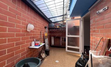 SE VENDE CASA DE TRES NIVELES EN VILLA MARÍA , ZIPAQUIRÁ