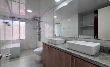 SE VENDE CASA DE TRES NIVELES EN VILLA MARÍA , ZIPAQUIRÁ