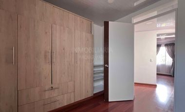 SE VENDE CASA DE TRES NIVELES EN VILLA MARÍA , ZIPAQUIRÁ