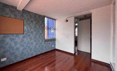 SE VENDE CASA DE TRES NIVELES EN VILLA MARÍA , ZIPAQUIRÁ