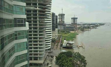 Suite de Venta con vista al Río en Puerto Santa Ana - Riverfront 2