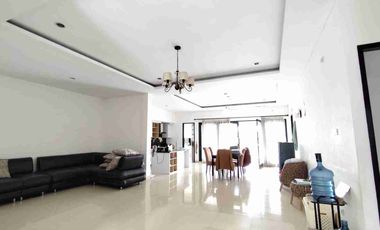 Dijual Rumah Komplek Bank Raya Demang Lebar Daun Palembang