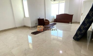 Panoraman laut! Super luas unit Langka  Disewakan Penthouse siap huni Apartemen Mitra Bahari